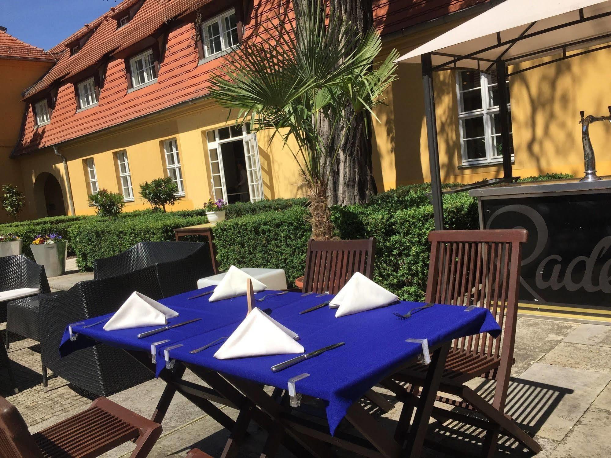 Hotel Vierseithof Luckenwalde Exterior foto